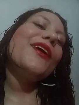Snapshot of Catalina_sout chatting on July 23, 2026, 12:24 am Catalina sout online show from July 23, 2026, 12:24 am