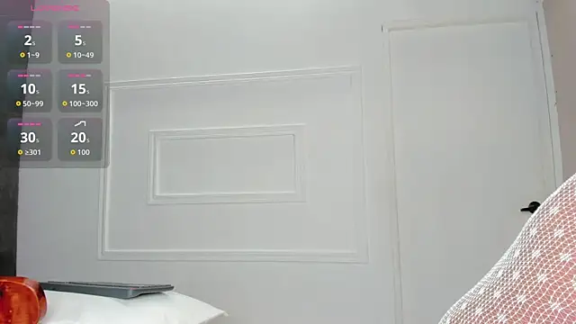 Snapshot of emmaalennox__ chatting on May 30, 2026, 7:19 pm emmaalennox online show from May 30, 2026, 7:19 pm