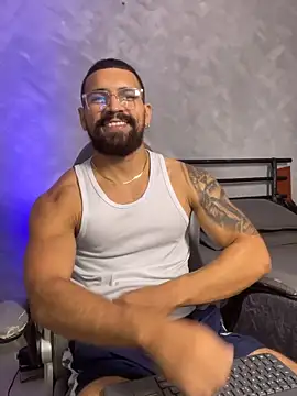 RoccoSaenz online show from June 1, 2026, 7:46 pm