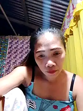 hotmom lyn online show from May 30, 2026, 5:51 pm