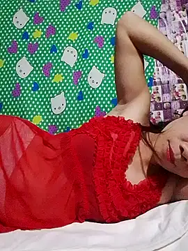 hotmom lyn online show from July 28, 2026, 1:21 pm