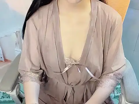 -Naomii  online show from July 16, 2026, 1:57 am