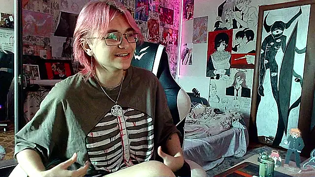 Snapshot of Michiyo_Gotou chatting on June 25, 2026, 1:05 pm Michiyo Gotou online show from June 25, 2026, 1:05 pm