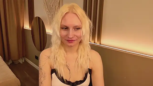 Snapshot of haleybooo chatting on June 2, 2026, 4:56 am haleybooo online show from June 2, 2026, 4:56 am