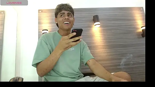 LeleHott01 online show from July 16, 2026, 3:03 am