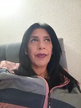 Samantha01 Rosse01 online show from May 28, 2026, 7:09 pm
