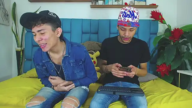 Snapshot of STRANGER_BOYS chatting on July 7, 2026, 11:08 pm STRANGER BOYS online show from July 7, 2026, 11:08 pm