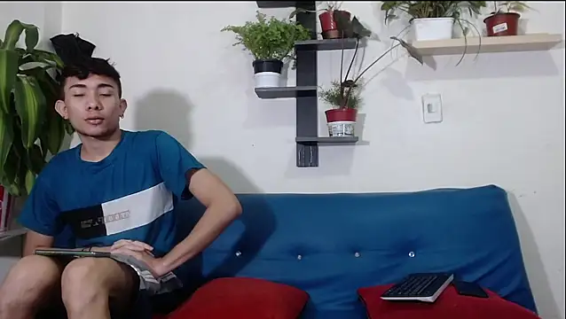 Snapshot of STRANGER_BOYS chatting on June 21, 2026, 6:25 pm STRANGER BOYS online show from June 21, 2026, 6:25 pm