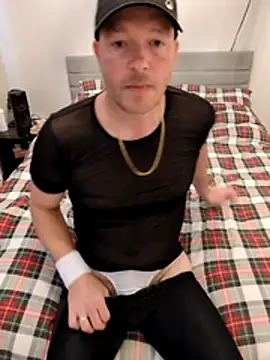 Straight GuyUK online show from July 5, 2026, 11:50 am