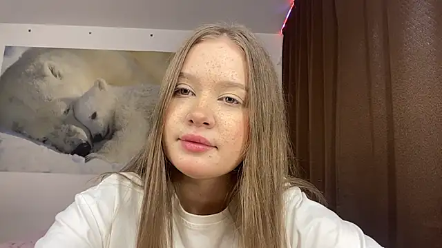 Snapshot of StefiMoon chatting on May 31, 2026, 12:44 pm StefiMoon online show from May 31, 2026, 12:44 pm