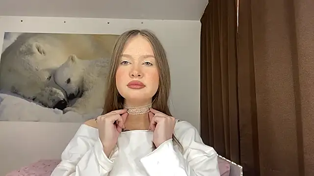 Snapshot of StefiMoon chatting on May 27, 2026, 1:29 pm StefiMoon online show from May 27, 2026, 1:29 pm