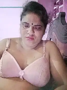 Snapshot of Maya_Vabi chatting on July 15, 2026, 2:46 pm Maya Vabi online show from July 15, 2026, 2:46 pm