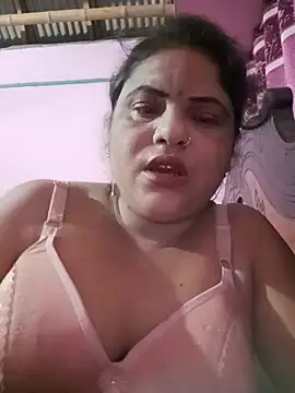 Snapshot of Maya_Vabi chatting on July 14, 2026, 2:12 pm Maya Vabi online show from July 14, 2026, 2:12 pm