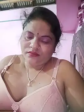 Snapshot of Maya_Vabi chatting on July 28, 2026, 2:13 pm Maya Vabi online show from July 28, 2026, 2:13 pm
