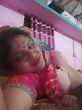 Snapshot of Maya_Vabi chatting on June 17, 2026, 8:30 pm Maya Vabi online show from June 17, 2026, 8:30 pm
