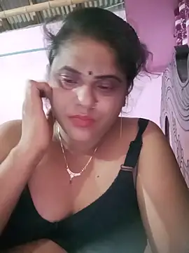 Snapshot of Maya_Vabi chatting on June 19, 2026, 11:42 pm Maya Vabi online show from June 19, 2026, 11:42 pm