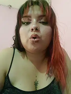 Snapshot of curvy_latina chatting on July 30, 2026, 7:13 pm curvy latina online show from July 30, 2026, 7:13 pm