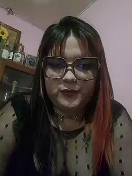 Snapshot of curvy_latina chatting on July 12, 2026, 4:57 am curvy latina online show from July 12, 2026, 4:57 am