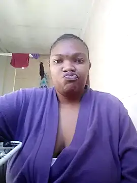 candythando online show from July 3, 2026, 12:33 pm