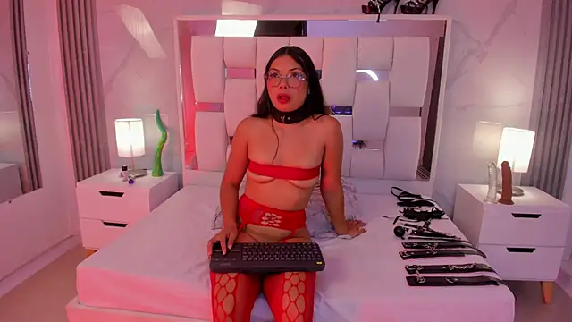 Lana Hard As online show from July 15, 2026, 4:14 pm
