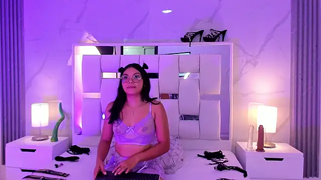 Lana Hard As online show from July 10, 2026, 7:36 pm