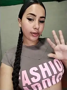 Snapshot of shantall_cute chatting on June 6, 2026, 9:03 am shantall cute online show from June 6, 2026, 9:03 am