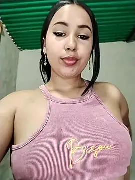 shantall cute online show from June 3, 2026, 6:12 pm