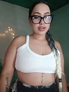 Snapshot of shantall_cute chatting on July 16, 2026, 5:37 am shantall cute online show from July 16, 2026, 5:37 am