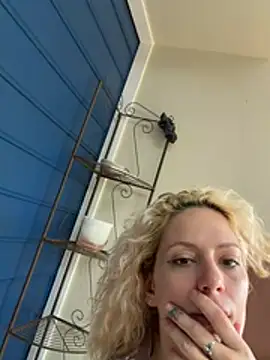 Snapshot of scaryfxckingmary chatting on July 29, 2026, 7:24 pm scaryfxckingmary online show from July 29, 2026, 7:24 pm