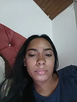 xcleila online show from June 1, 2026, 4:13 am