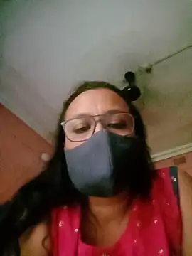 MoonLusty online show from June 8, 2026, 11:22 am