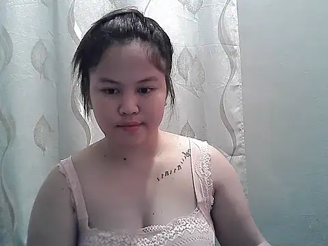 Snapshot of ThePrettySecret chatting on June 6, 2026, 7:24 am ThePrettySecret online show from June 6, 2026, 7:24 am