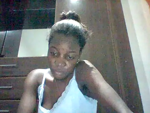 zainaxxxxx online show from May 28, 2026, 4:24 pm