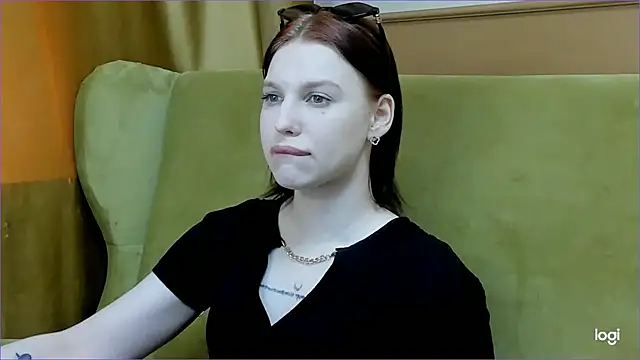 Snapshot of Nora_Finch chatting on June 10, 2026, 10:05 am Nora Finch online show from June 10, 2026, 10:05 am