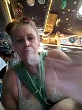 Snapshot of Bossladymarie chatting on May 31, 2026, 8:42 pm Bossladymarie online show from May 31, 2026, 8:42 pm
