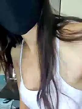 Snapshot of Hey-anamika chatting on July 11, 2026, 5:02 pm Hey-anamika online show from July 11, 2026, 5:02 pm