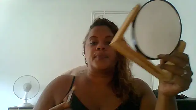 DOMINATRICESANDRA online show from July 15, 2026, 9:05 am