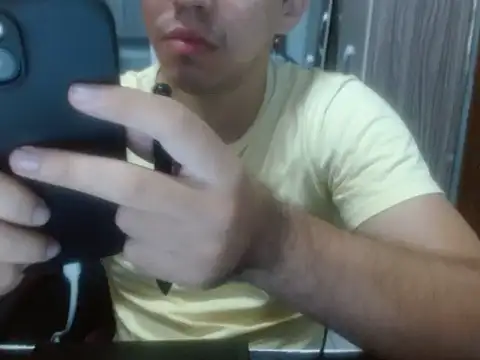 Snapshot of Fer_Ti chatting on May 31, 2026, 11:38 pm Fer Ti online show from May 31, 2026, 11:38 pm