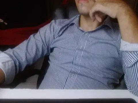Snapshot of Fer_Ti chatting on June 1, 2026, 4:50 pm Fer Ti online show from June 1, 2026, 4:50 pm