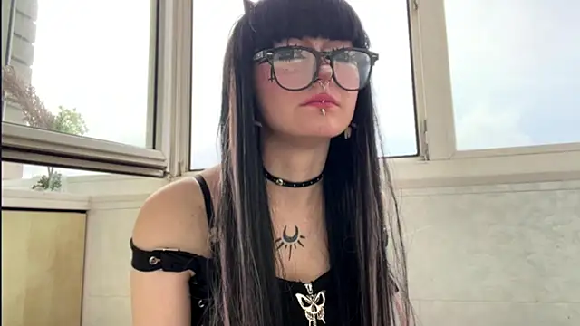 Snapshot of HolyCute chatting on July 20, 2026, 3:47 pm HolyCute online show from July 20, 2026, 3:47 pm