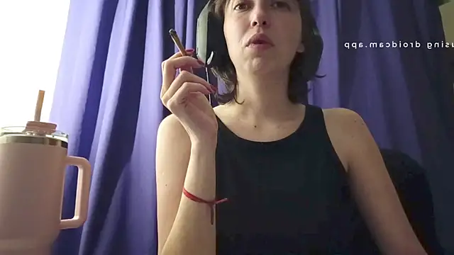 Julixta online show from June 2, 2026, 3:39 am