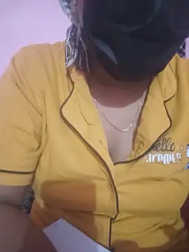 Riyaa1431 online show from June 2, 2026, 6:57 am