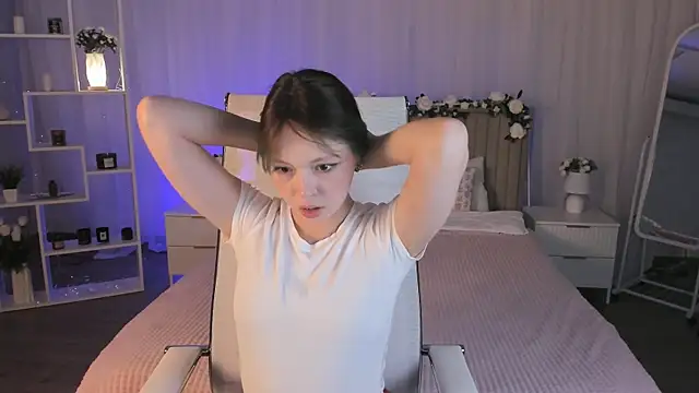 Snapshot of La_lilith chatting on June 9, 2026, 4:13 am La lilith online show from June 9, 2026, 4:13 am
