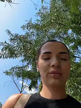 chloenyx online show from June 30, 2026, 1:00 pm