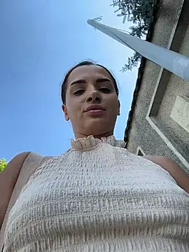 chloenyx online show from July 6, 2026, 12:56 pm