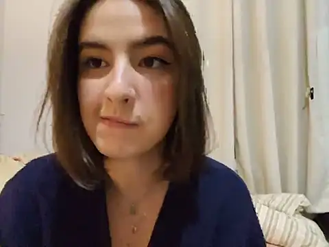 Snapshot of Juh_castro chatting on June 17, 2026, 6:40 pm Juh castro online show from June 17, 2026, 6:40 pm