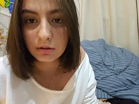 Snapshot of Juh_castro chatting on July 3, 2026, 4:30 am Juh castro online show from July 3, 2026, 4:30 am