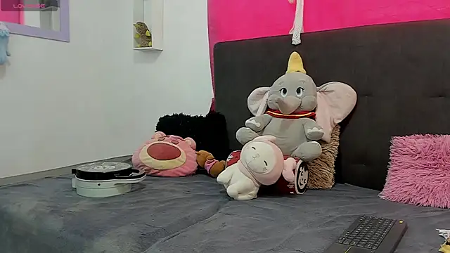 Hanna long online show from June 25, 2026, 6:57 pm