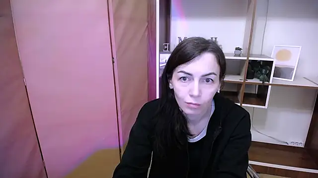 Snapshot of VainWe chatting on June 2, 2026, 4:18 pm VainWe online show from June 2, 2026, 4:18 pm