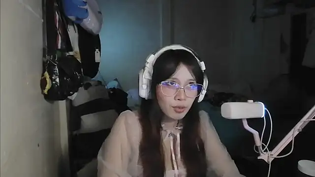 SierraCassey online show from June 1, 2026, 2:39 pm